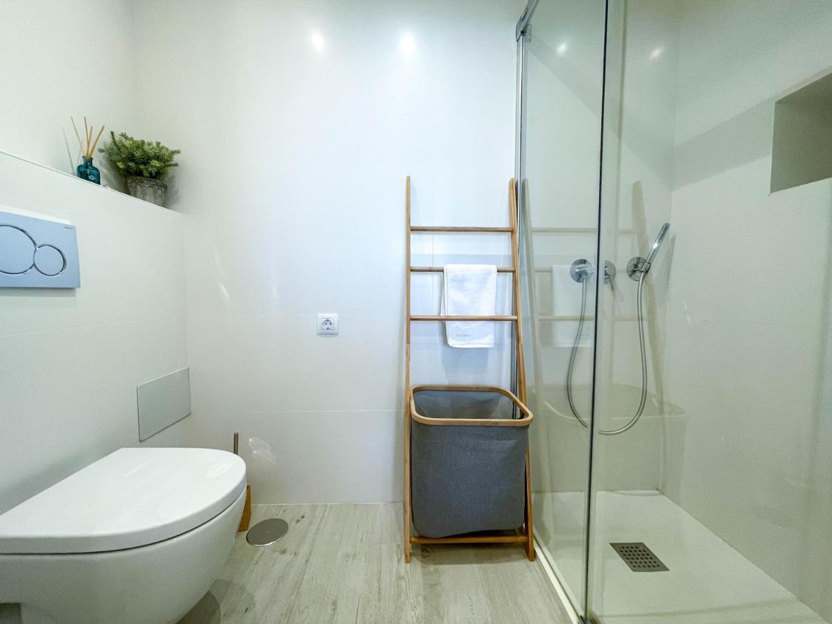 Tyba Deluxe Apartment Аликанте Экстерьер фото